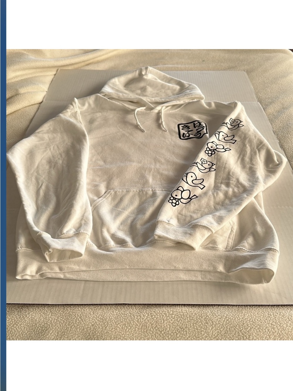 New Hello Kitty Sanrio White Hoodie Sweatshirt Size Large